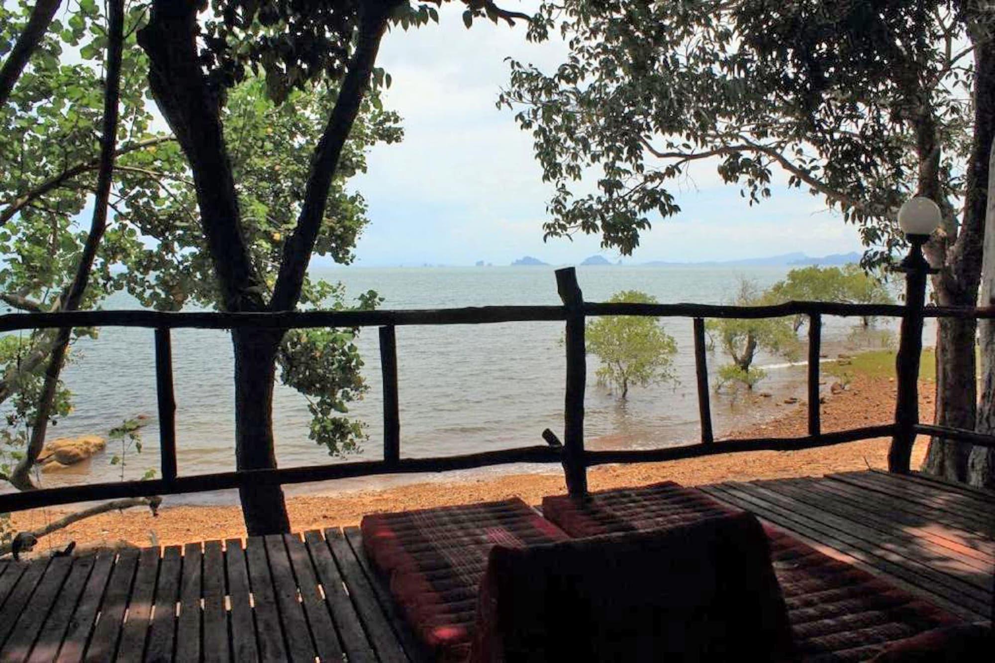 Banyan Bay Villas Koh Jum Bagian luar foto