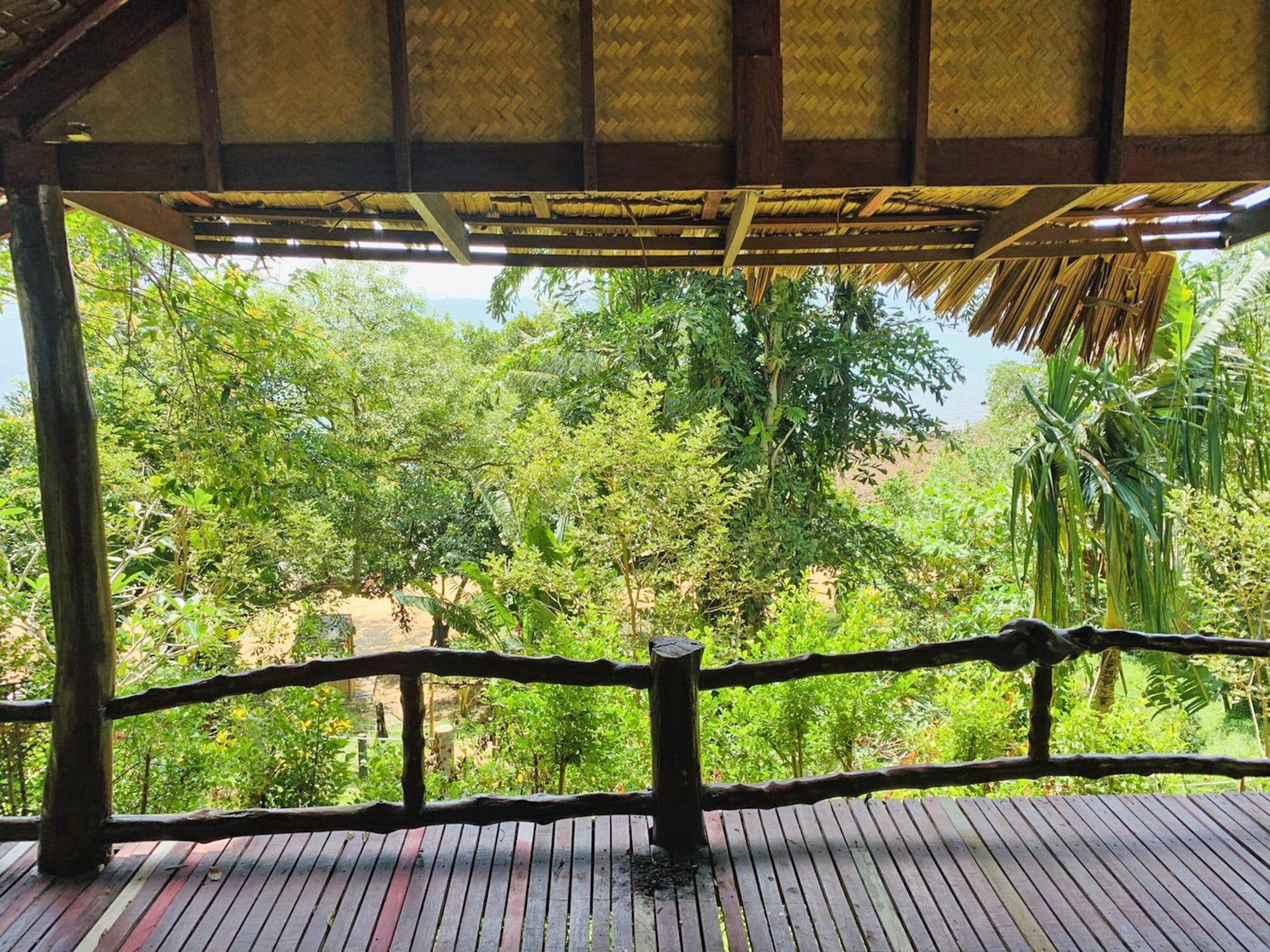 Banyan Bay Villas Koh Jum Bagian luar foto