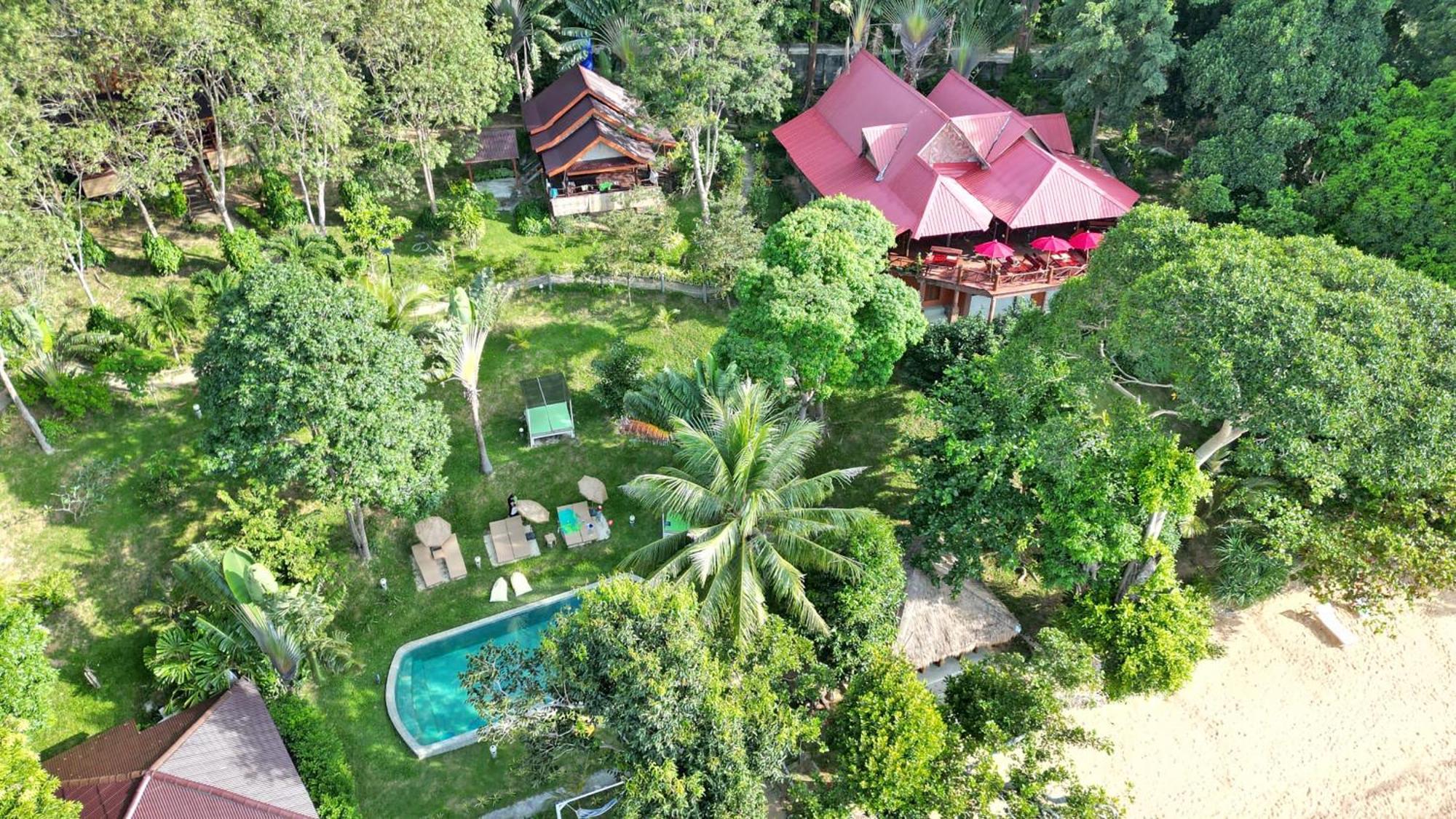 Banyan Bay Villas Koh Jum Bagian luar foto